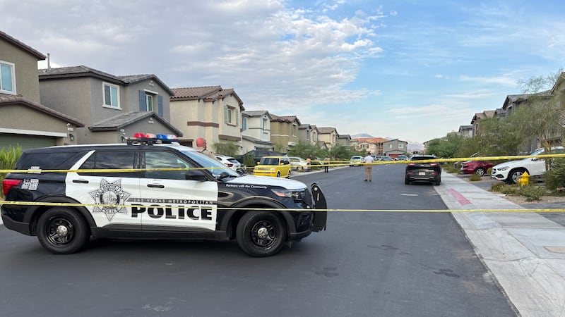 La policía de Las Vegas está respondiendo a un tiroteo que dejó una persona muerta el martes...