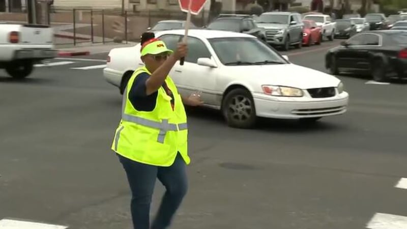 Las clases se reanudaron en Las Vegas hace unas dos semanas, pero algunas escuelas todavía no...