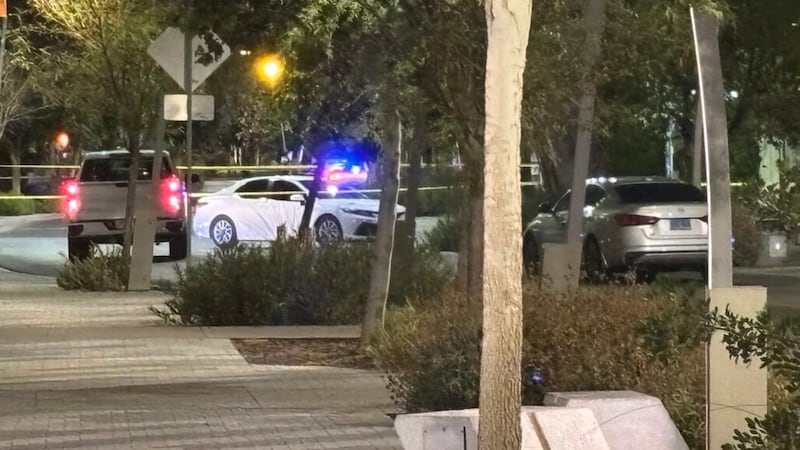 Una persona murió y otra resultó en estado crítico tras un apuñalamiento en el centro de Las...