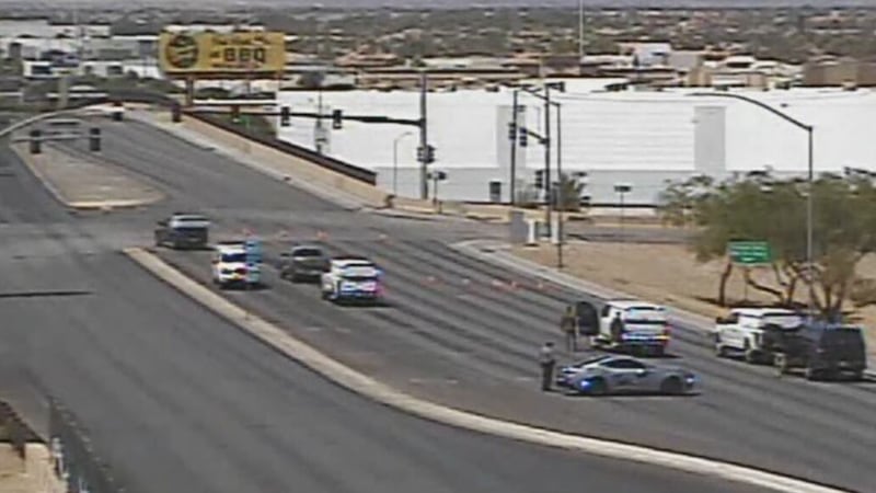 La policía de North Las Vegas informa que un dispositivo sospechoso, que estaba siendo...
