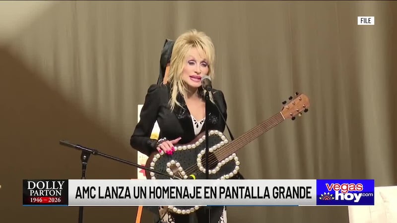 El director ejecutivo de la compañía anunció en x que la cadena de cines proyectará dos de sus...