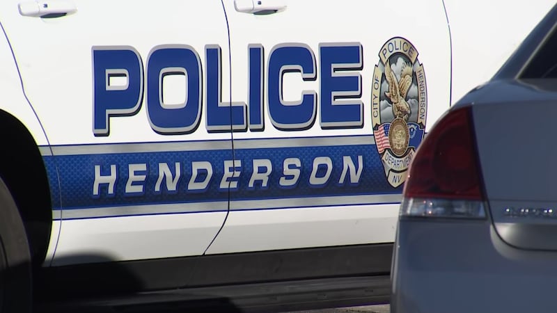Un oficial de la policía de Henderson enfrenta cargos federales por su presunta participación...