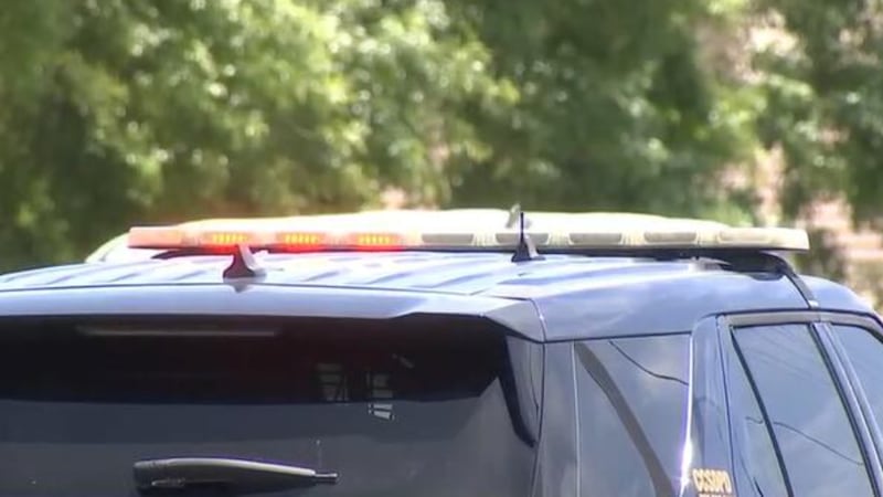 La policía del CCSD puso al menor bajo custodia; las autoridades confirmaron que no se...