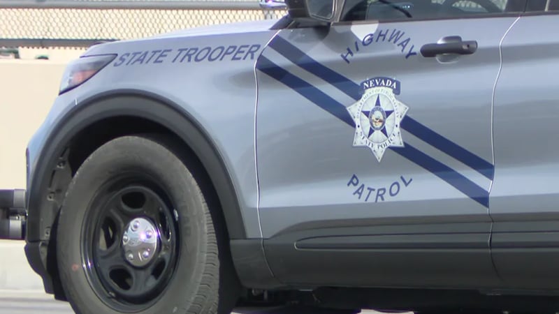 Un choque ocurrido en la I-11 en dirección sur cerca de Rancho bloqueó todos los carriles,...