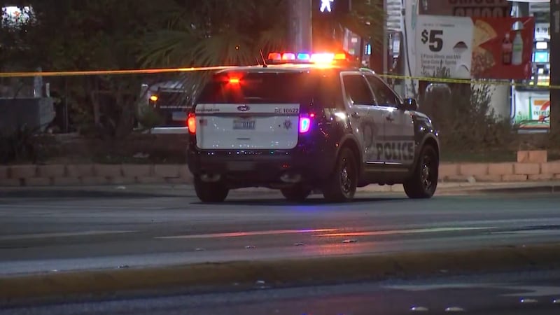 La policía de Las Vegas está investigando un tiroteo que dejó un muerto el jueves por la mañana.