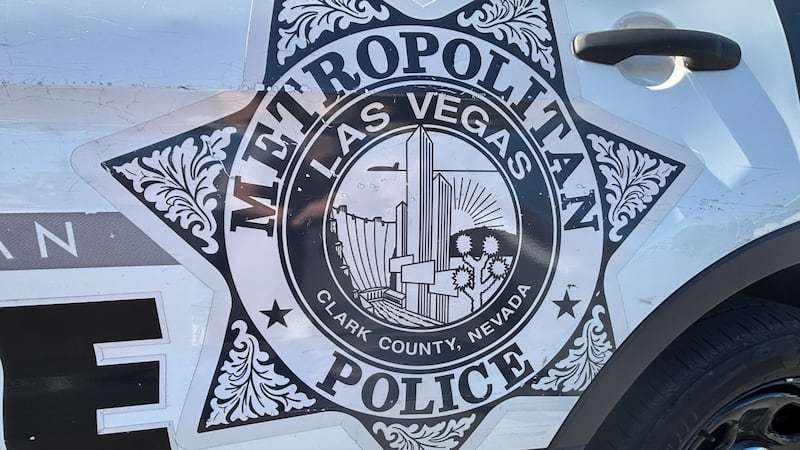 La Policía Metropolitana de Las Vegas está investigando el caso de una mujer que fue hallada...